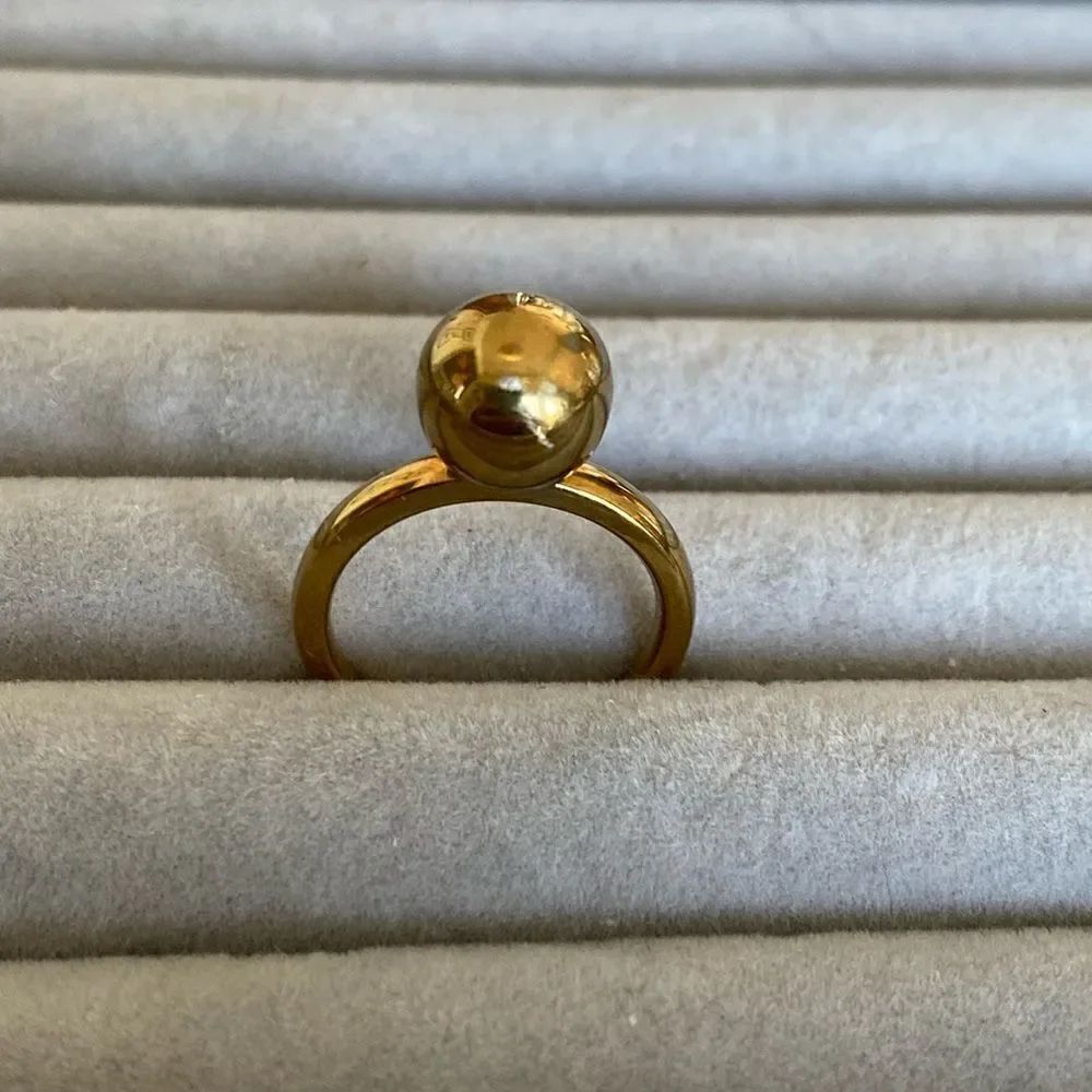 Folli Follie ring